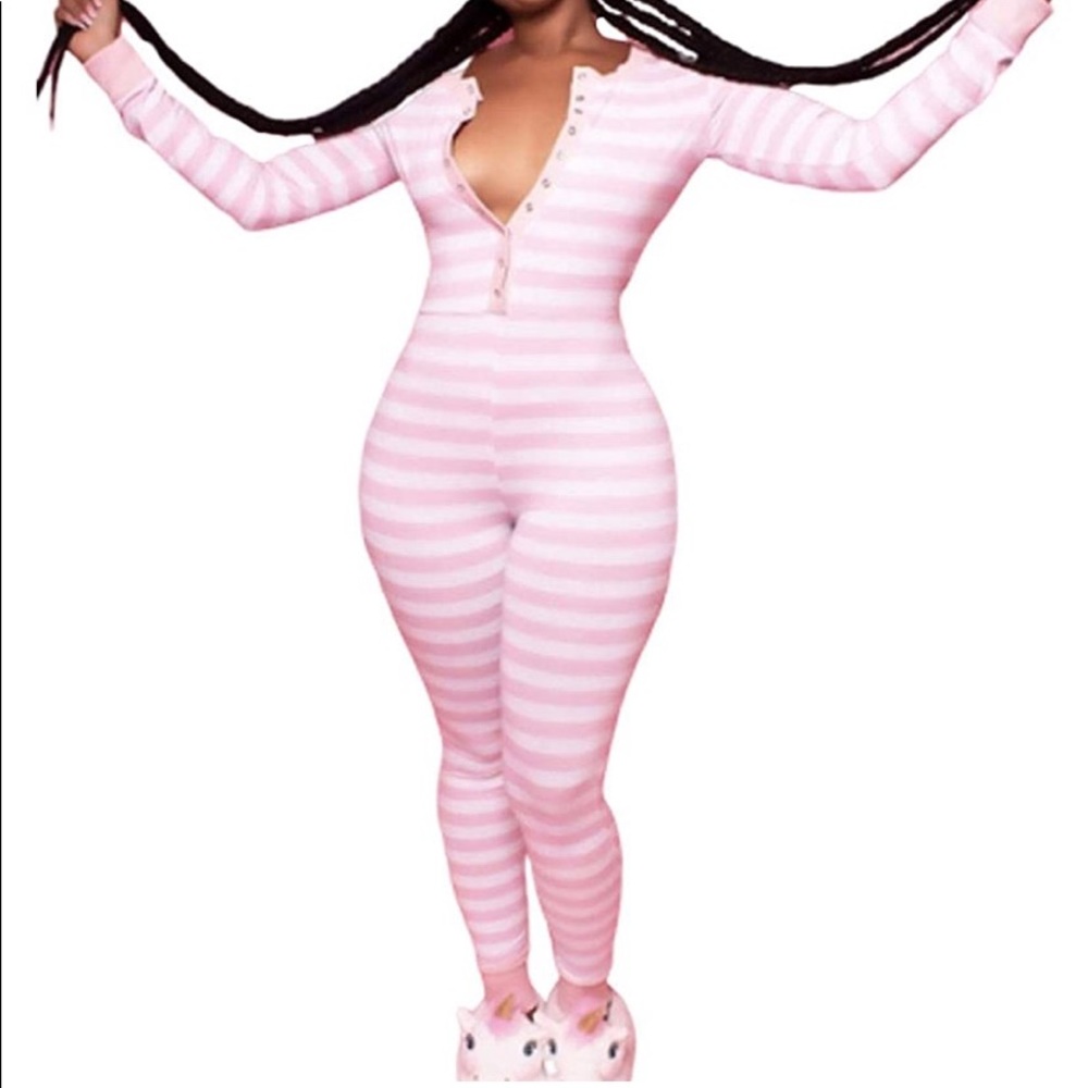 Pink and white stripe onesie/pajama play suit 💕
